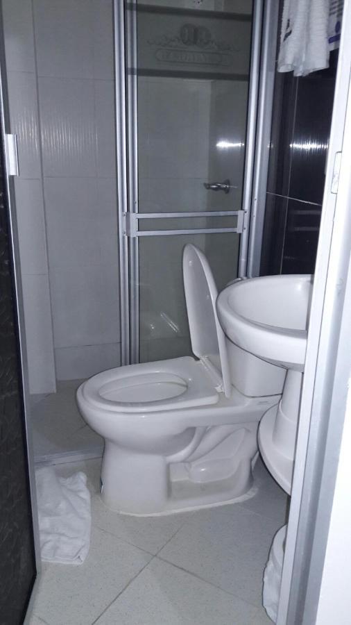 Hotel Tania Caucasia 외부 사진