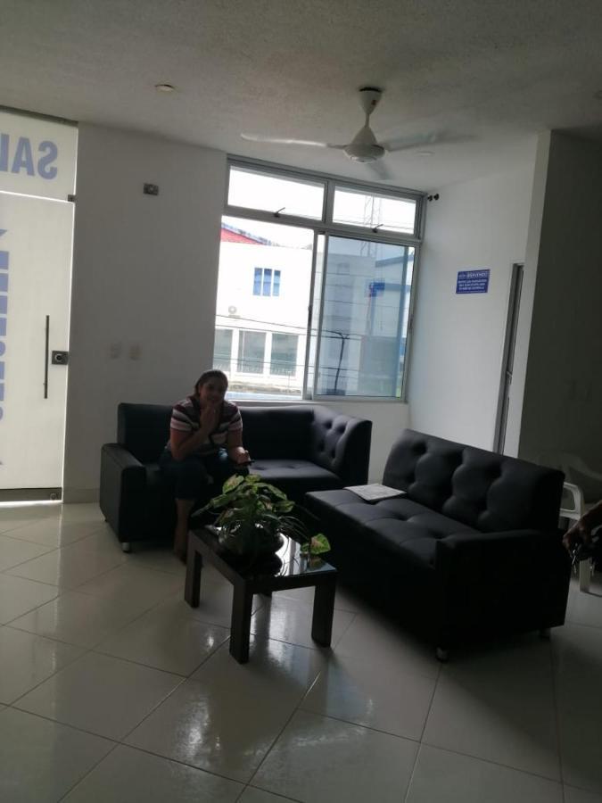 Hotel Tania Caucasia 외부 사진